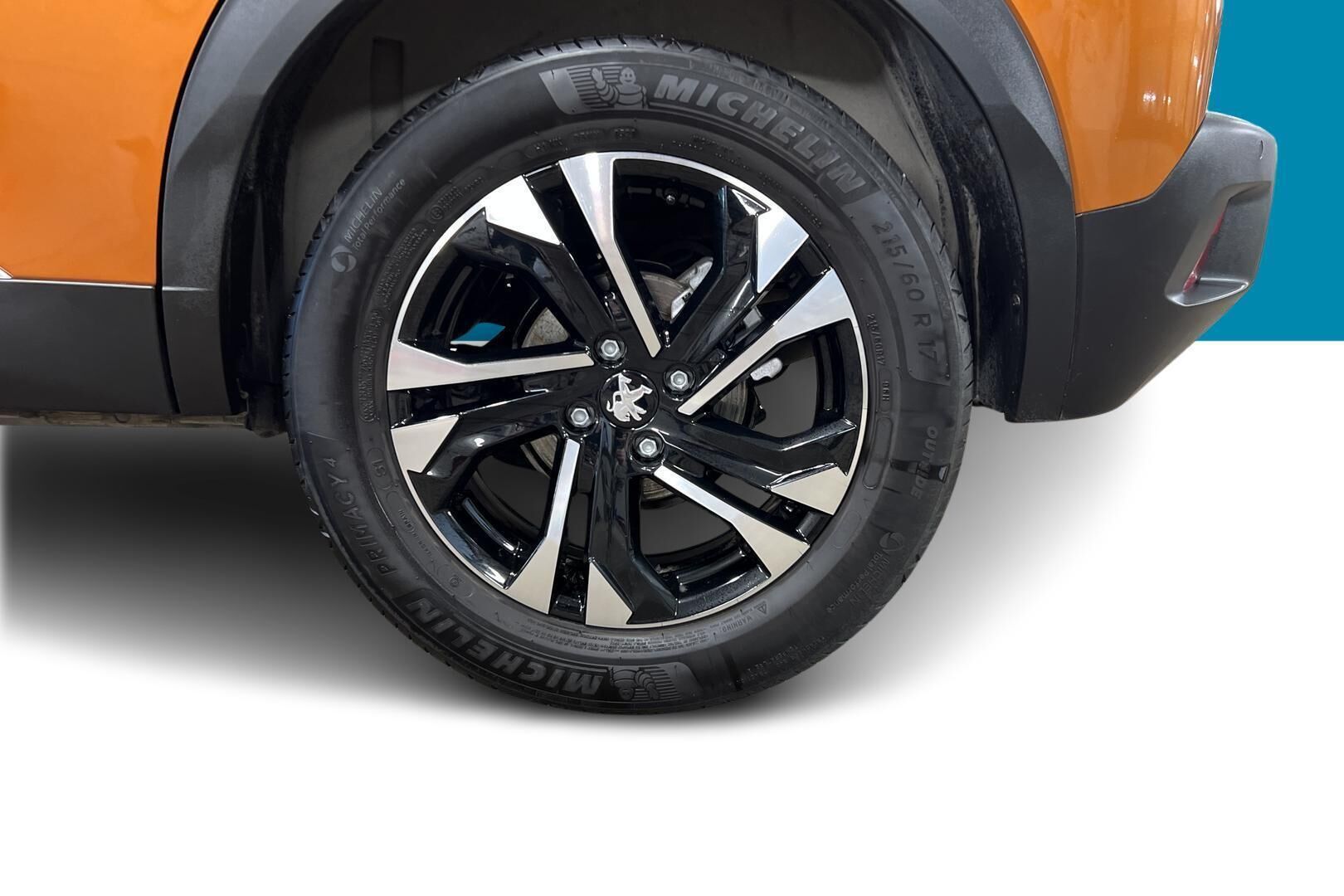 Peugeot 2008 iso kuva 13