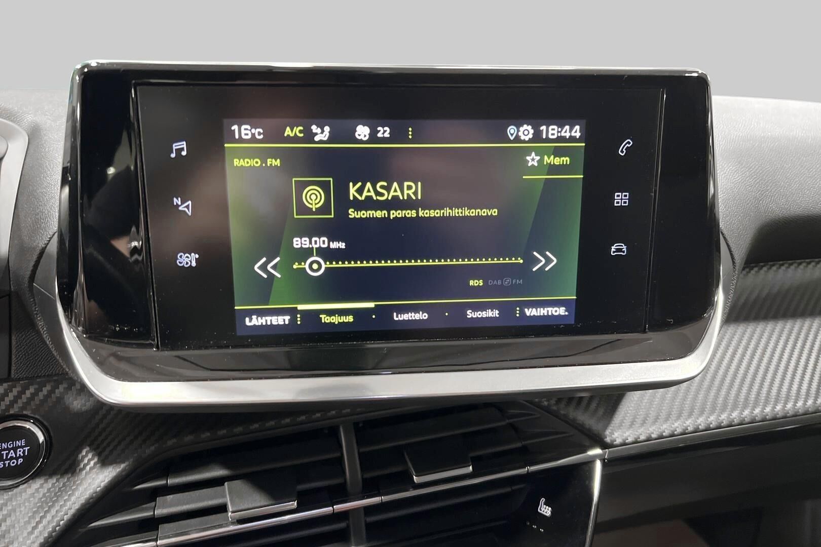 Peugeot 2008 iso kuva 19