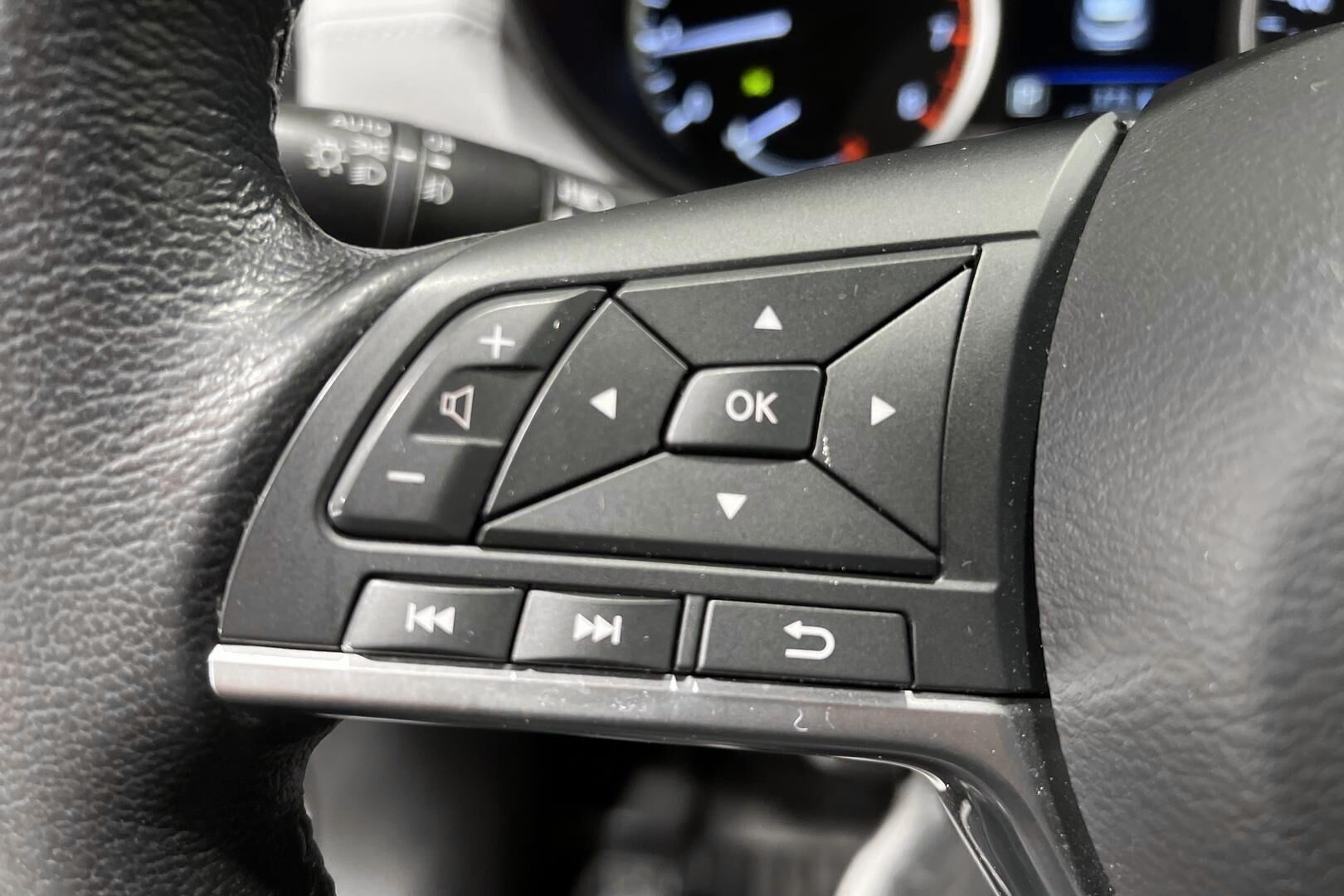 Nissan Micra iso kuva 12