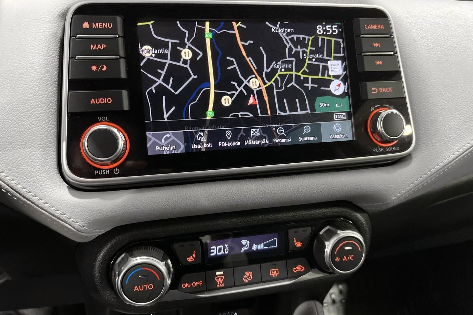 Nissan Micra iso kuva 14