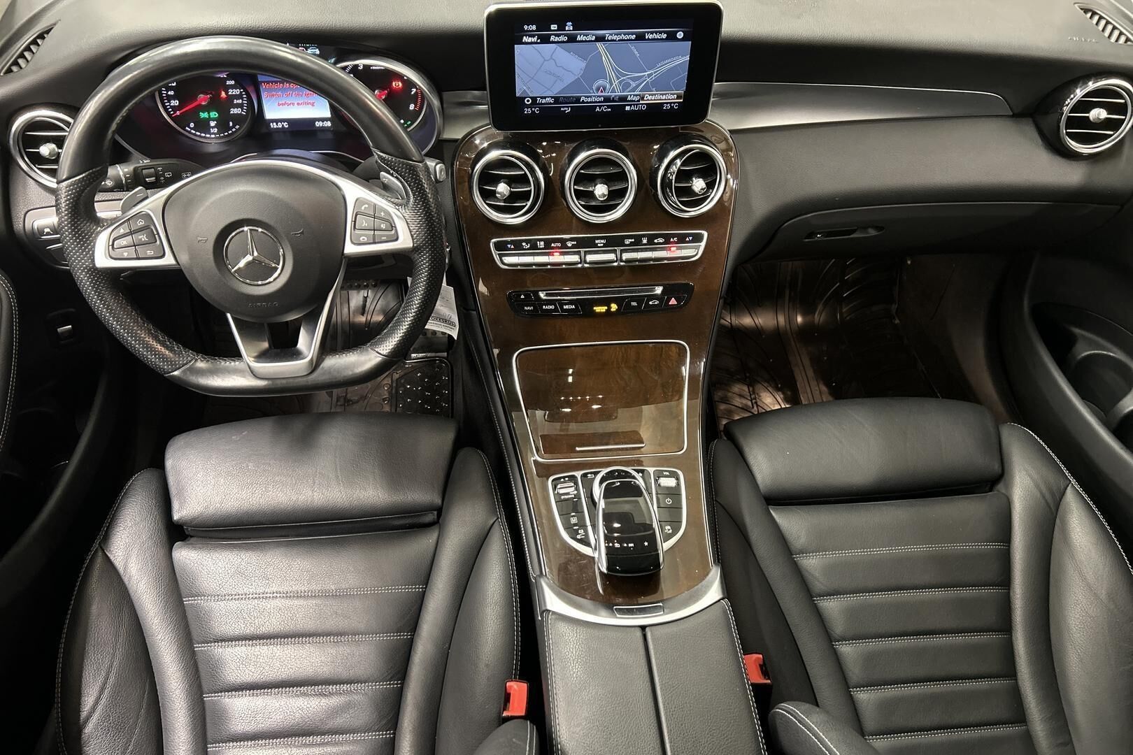 MERCEDES-BENZ GLC iso kuva 11