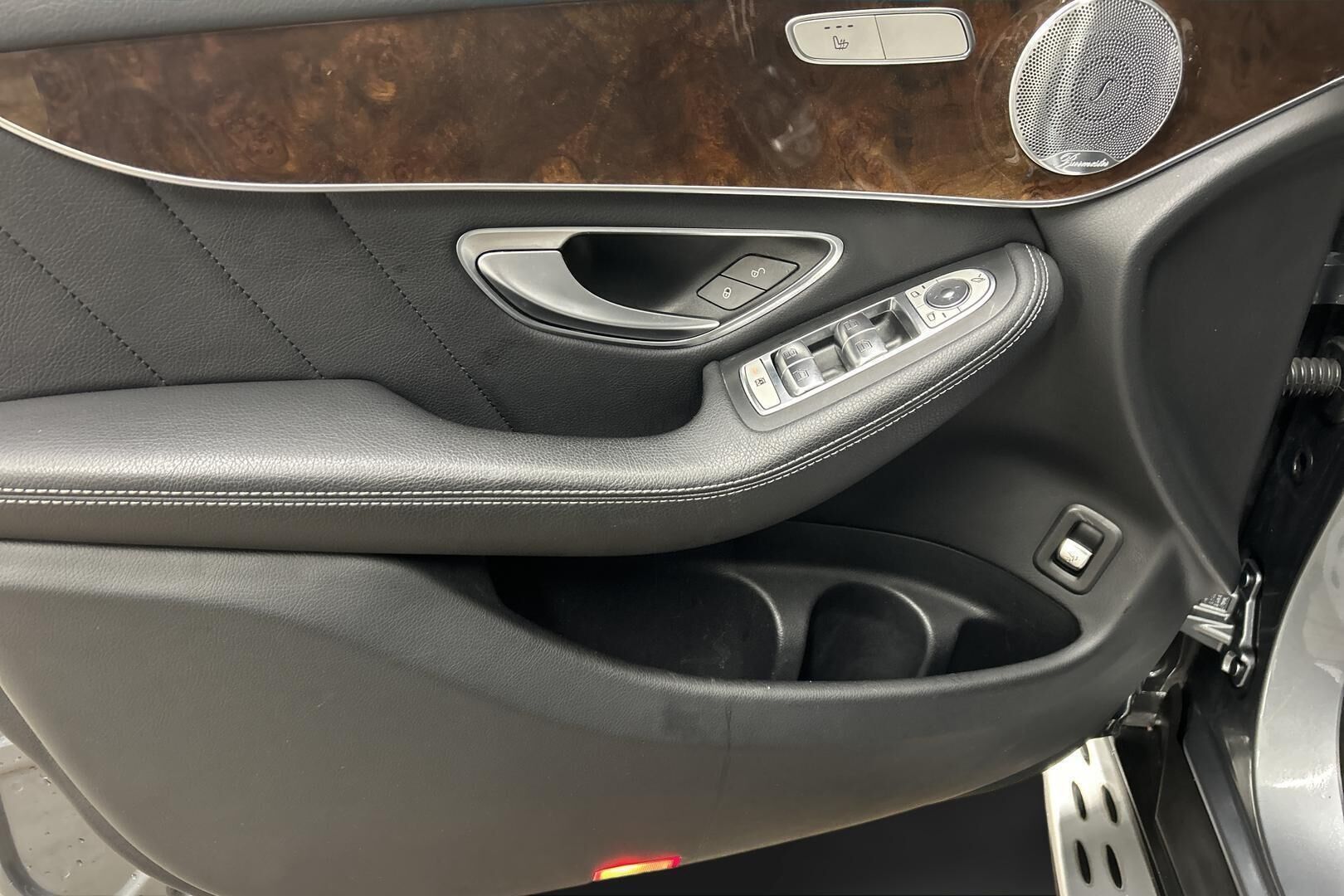 MERCEDES-BENZ GLC iso kuva 14