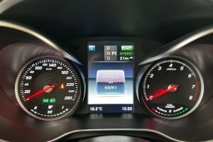 MERCEDES-BENZ GLC esikatselu 26