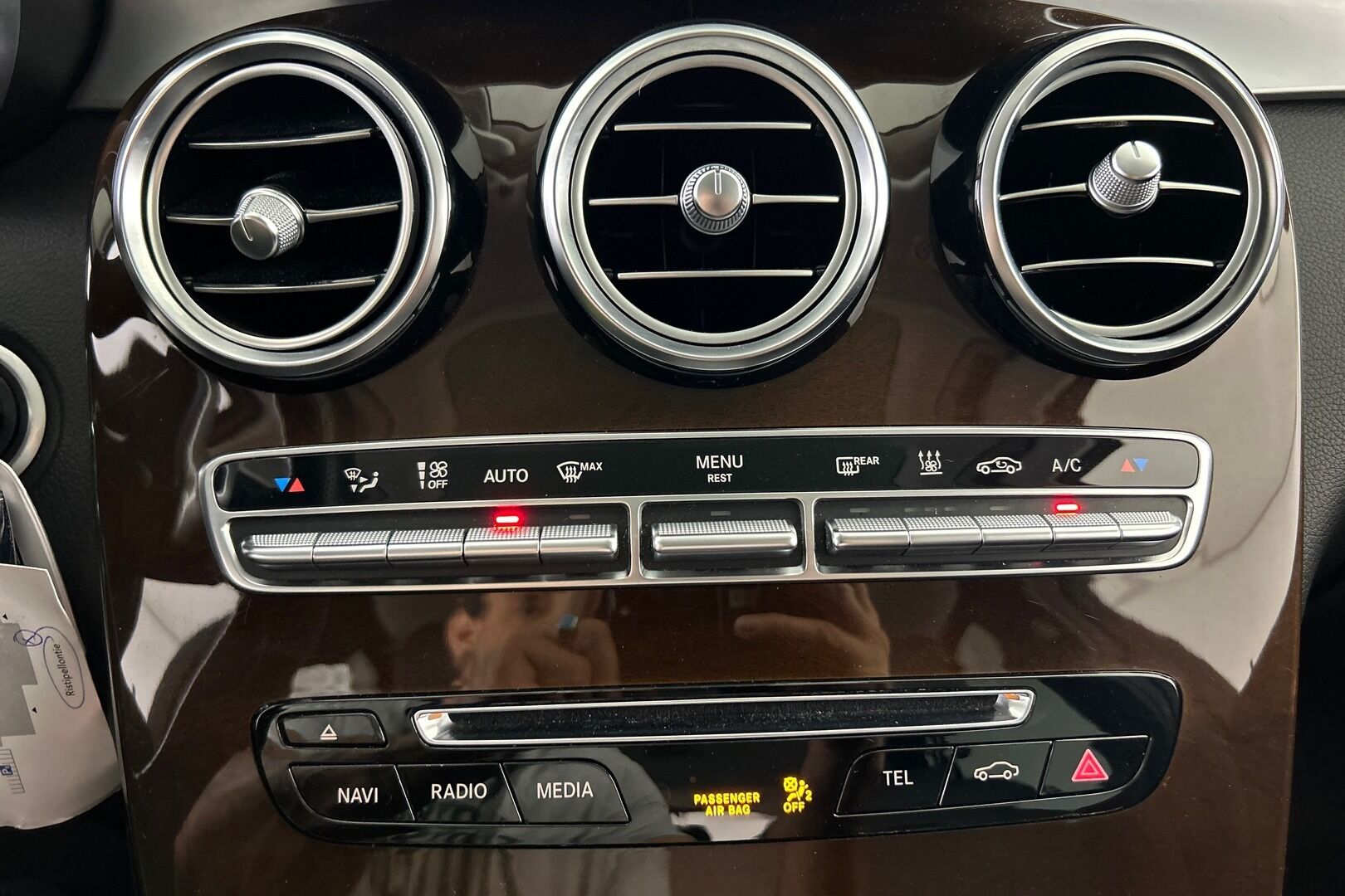 MERCEDES-BENZ GLC iso kuva 16