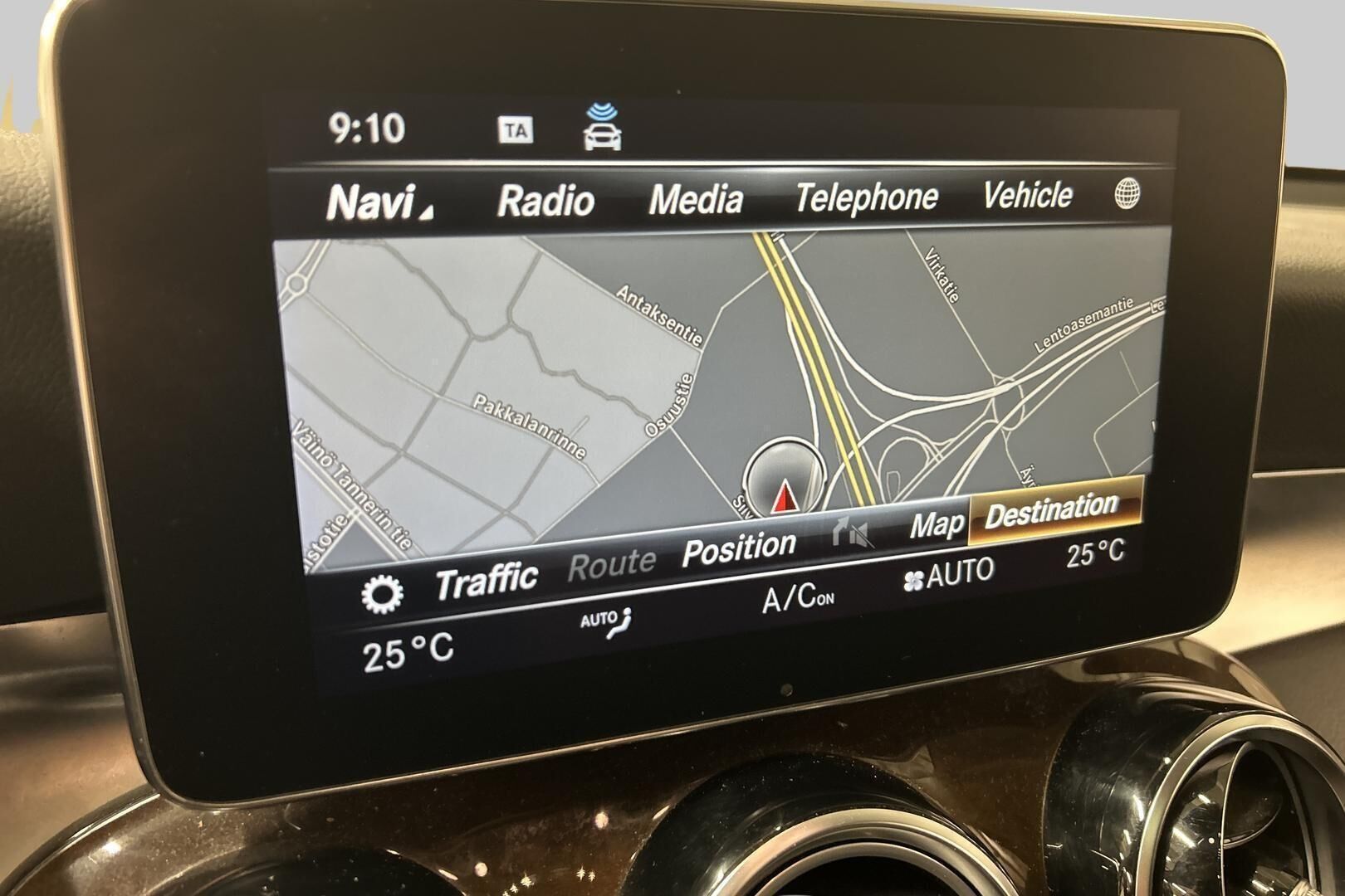 MERCEDES-BENZ GLC iso kuva 21