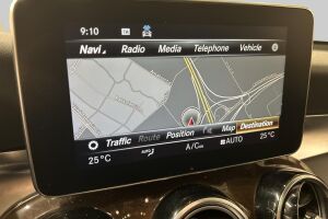 MERCEDES-BENZ GLC esikatselu 21