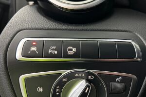 MERCEDES-BENZ GLC esikatselu 19