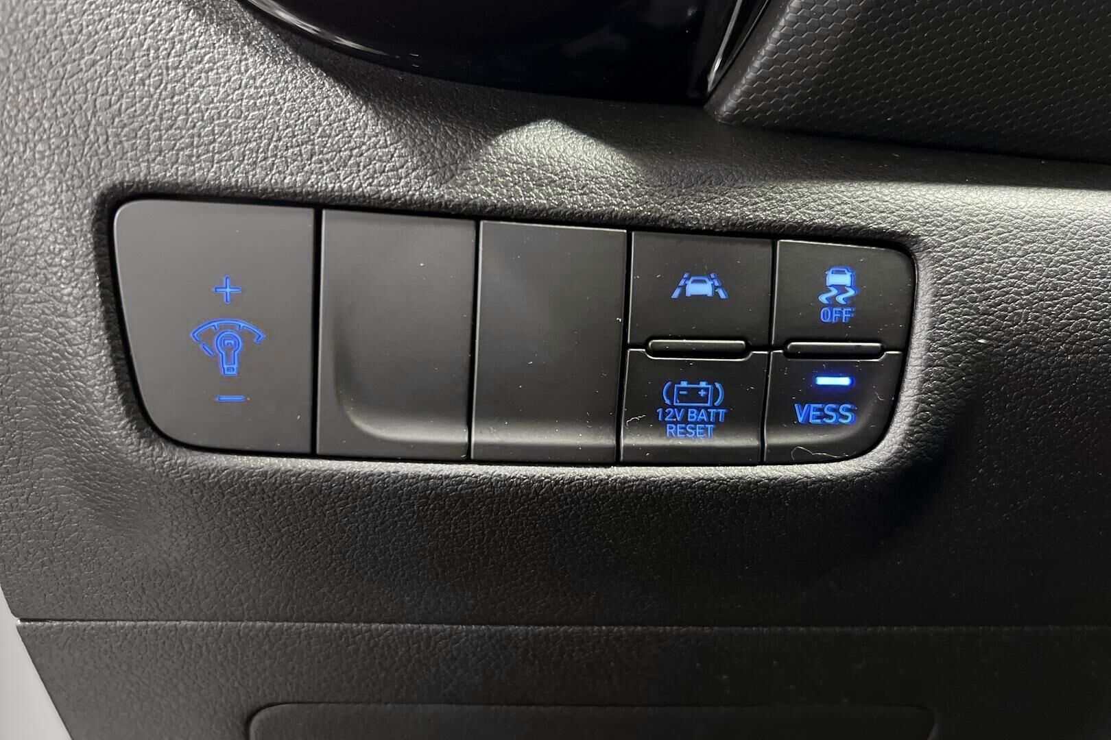 Hyundai KONA iso kuva 12