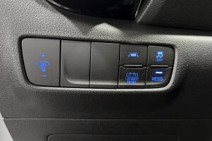 Hyundai KONA esikatselu 12