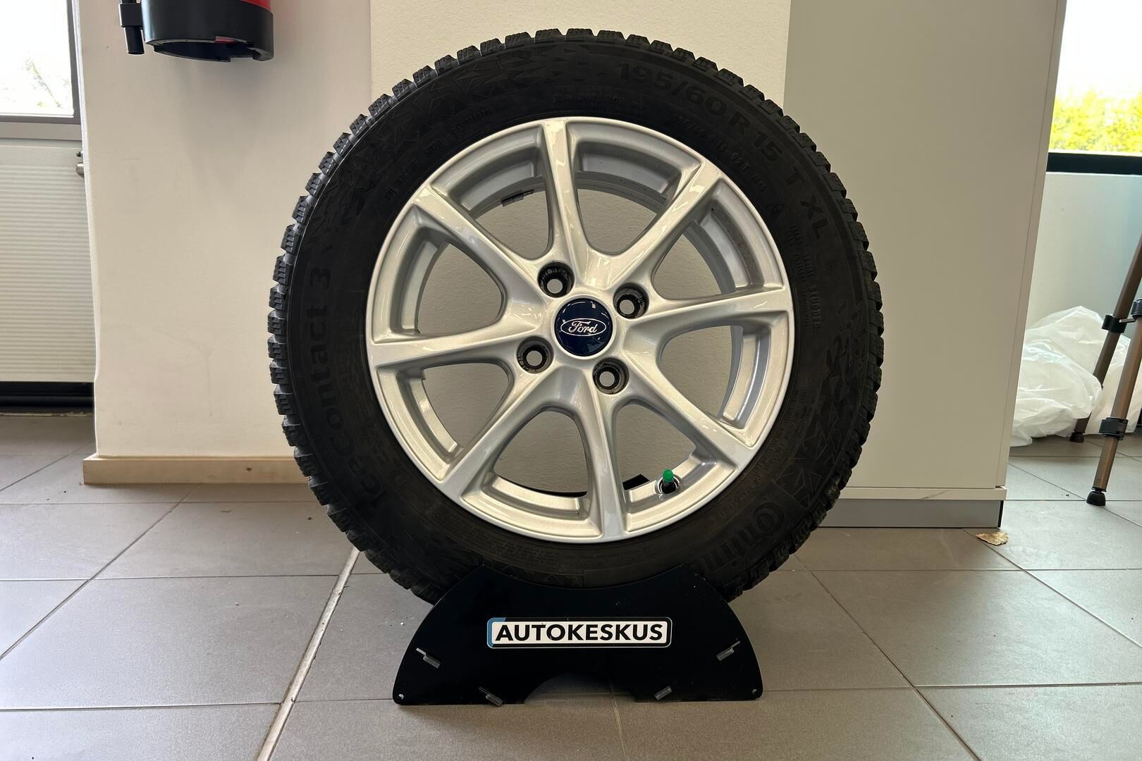 Ford Fiesta iso kuva 25