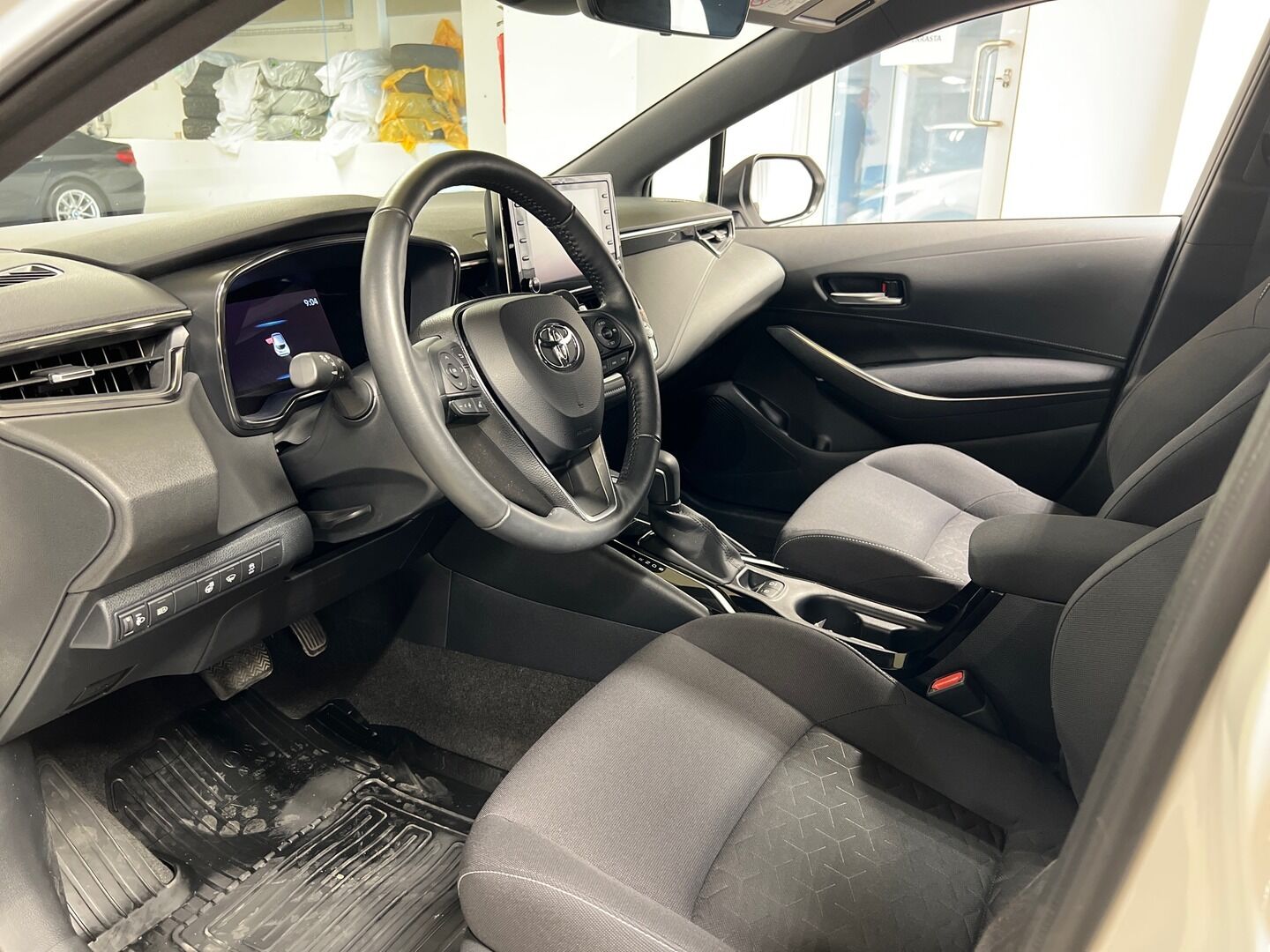Toyota Corolla iso kuva 7