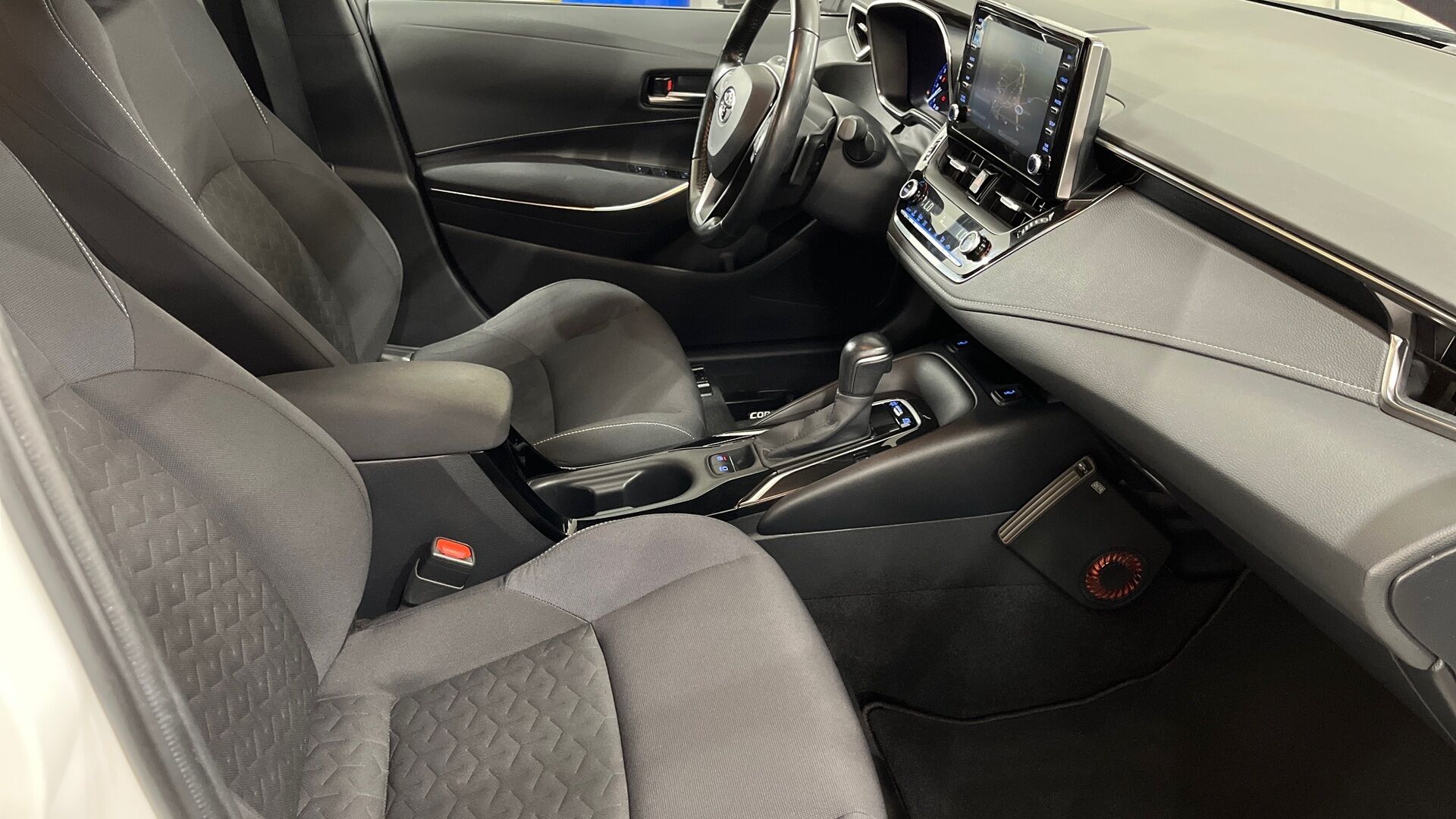 Toyota Corolla iso kuva 16