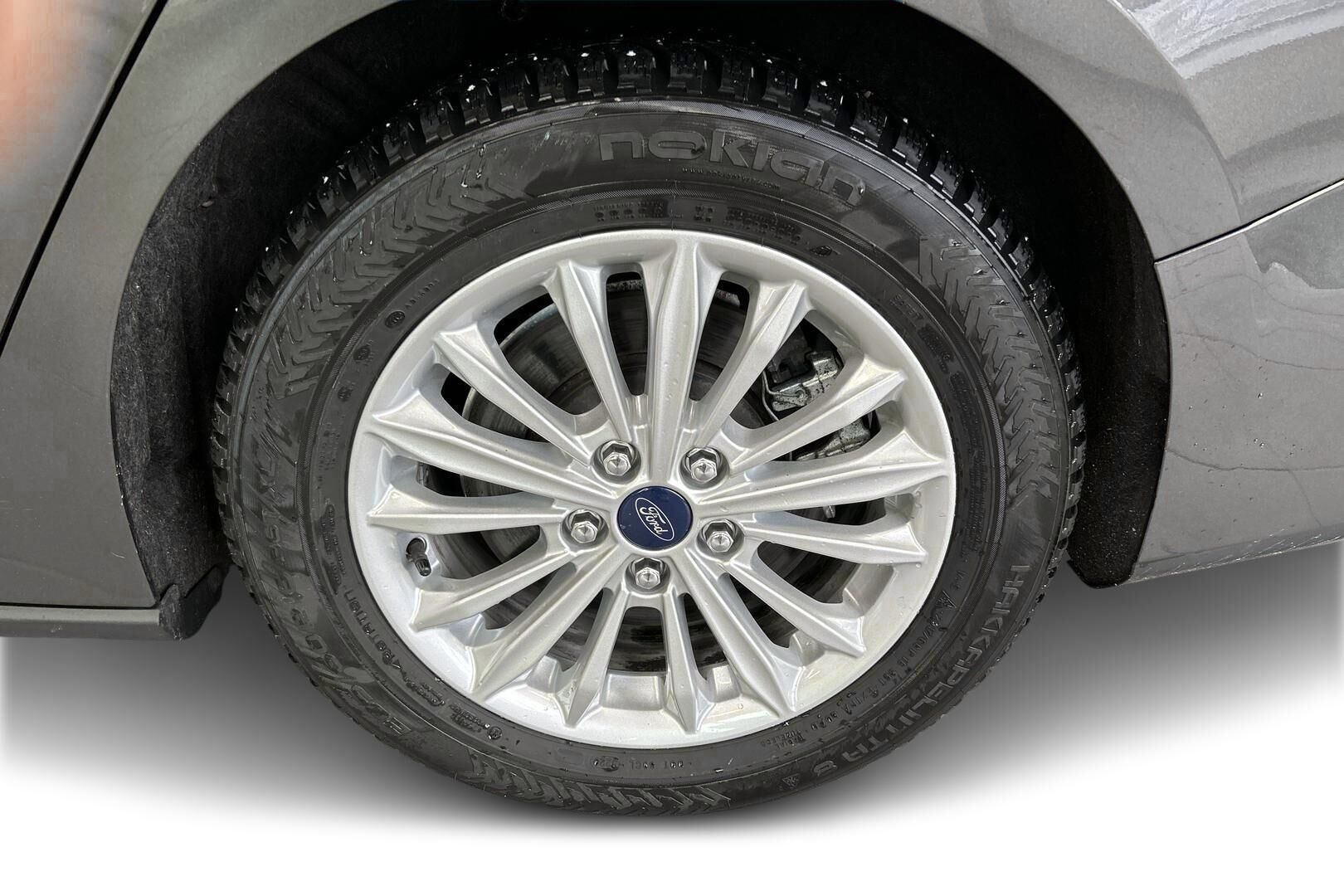 Ford Focus iso kuva 13