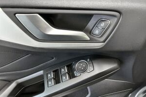 Ford Focus esikatselu 14