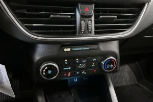 Ford Focus esikatselu 19