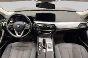 BMW 5-sarja esikatselu 26