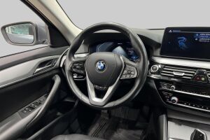 BMW 5-sarja esikatselu 22