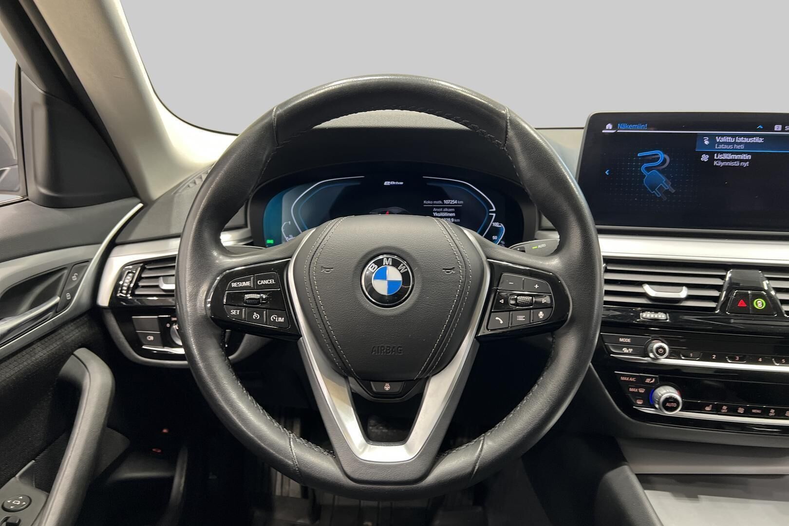BMW 5-sarja iso kuva 38