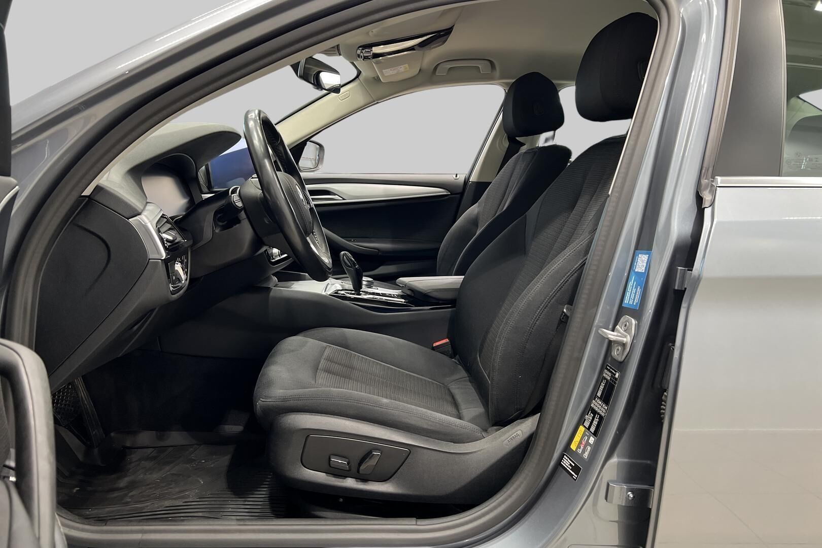 BMW 5-sarja iso kuva 4