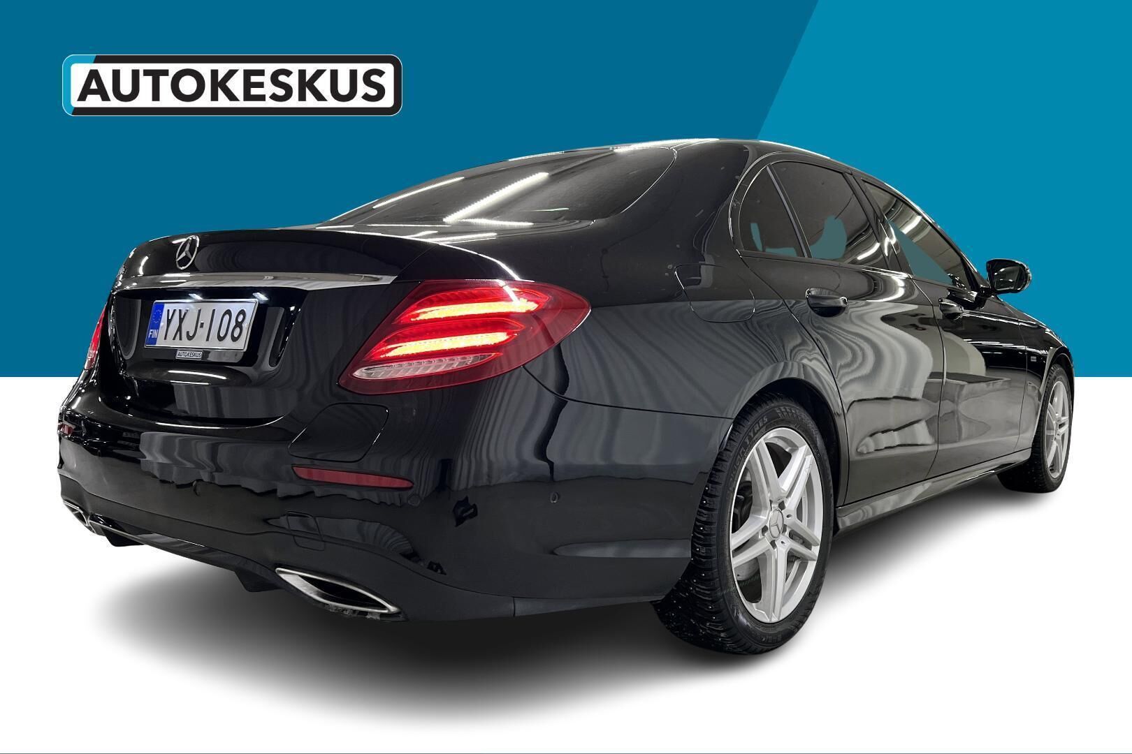 Mercedes-Benz E iso kuva 15