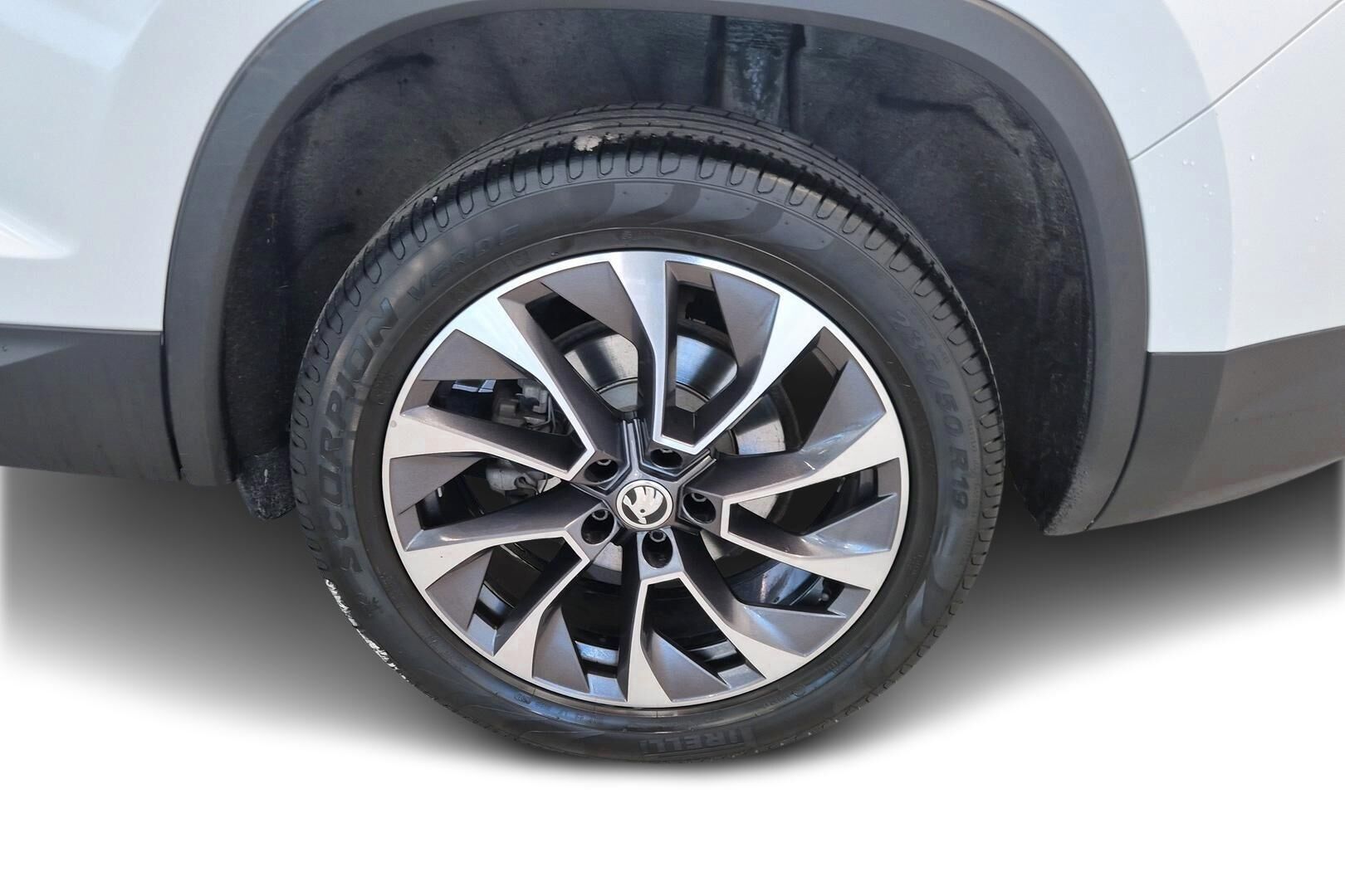 SKODA KODIAQ iso kuva 12
