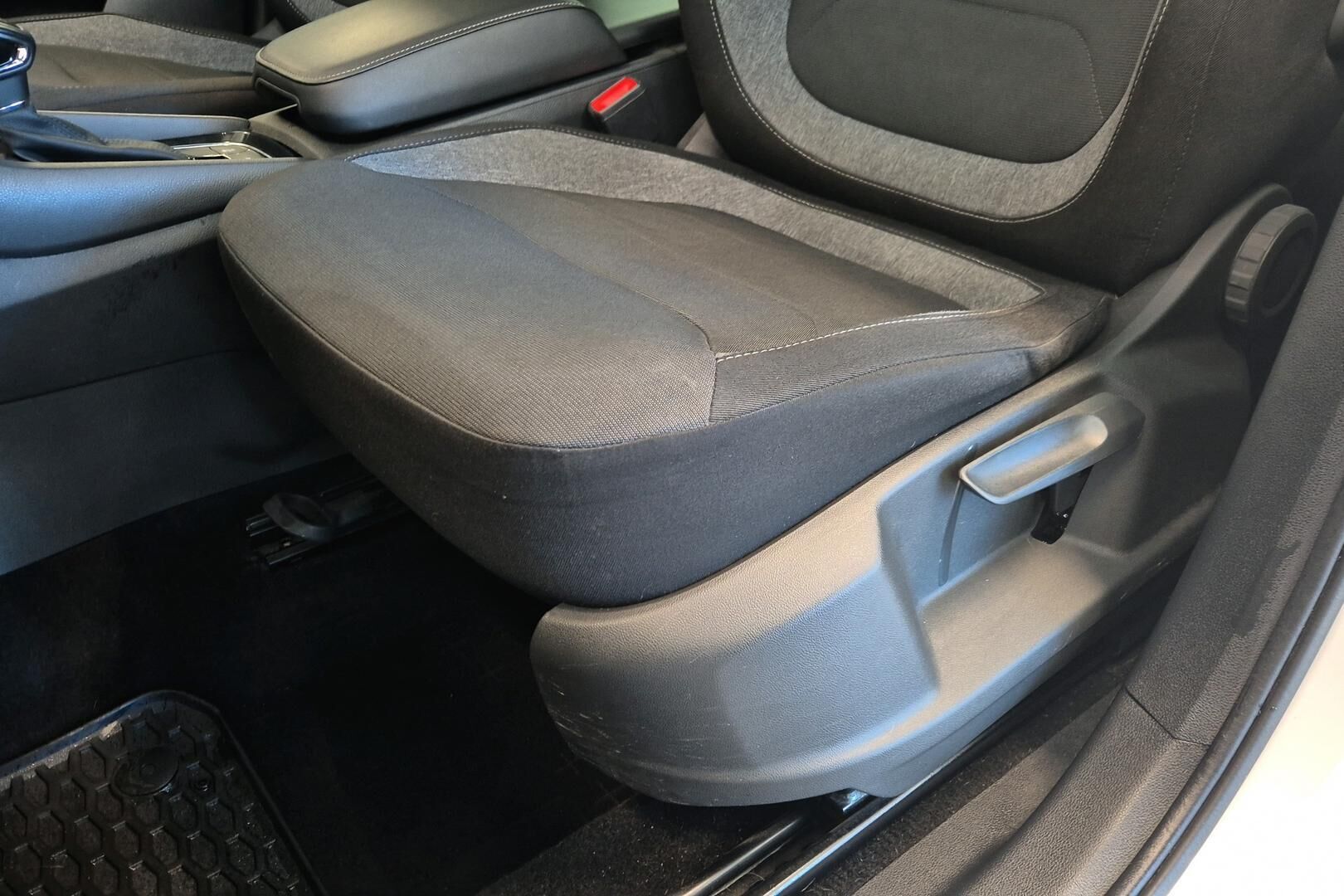 SKODA KODIAQ iso kuva 20