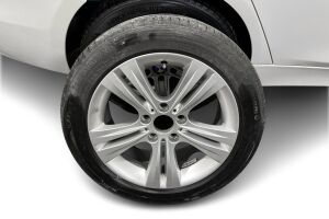 BMW 3-sarja esikatselu 19