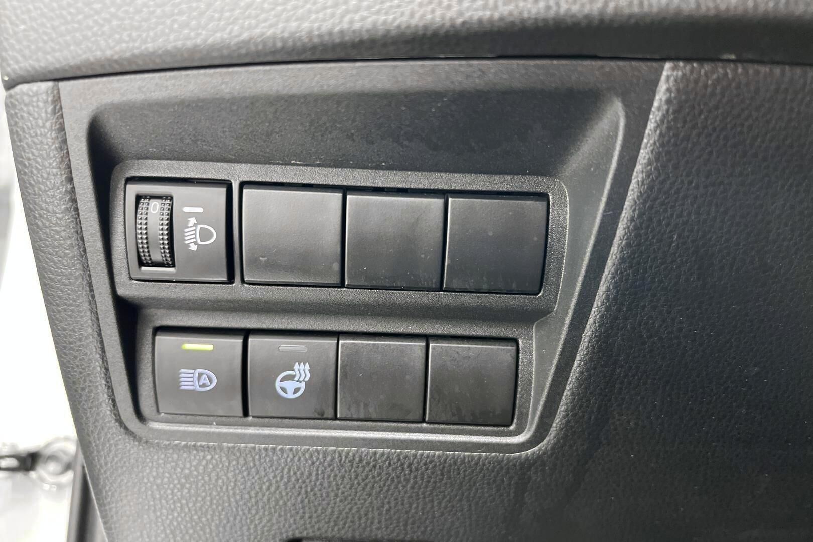 Toyota Yaris iso kuva 23