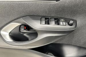 Toyota Yaris esikatselu 24