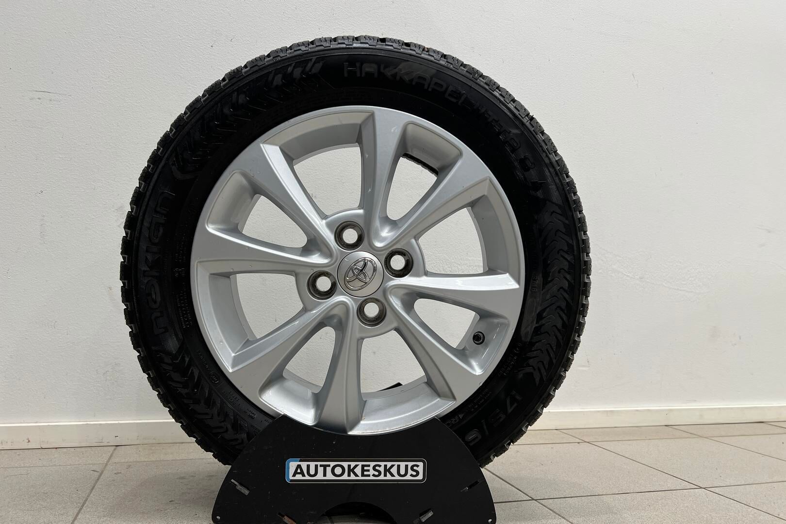 Toyota Yaris iso kuva 27