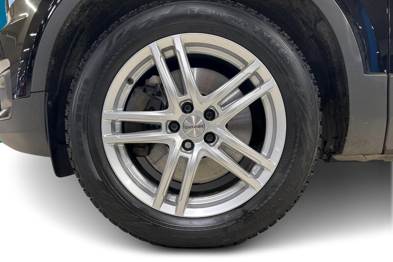 Volvo XC40 iso kuva 13