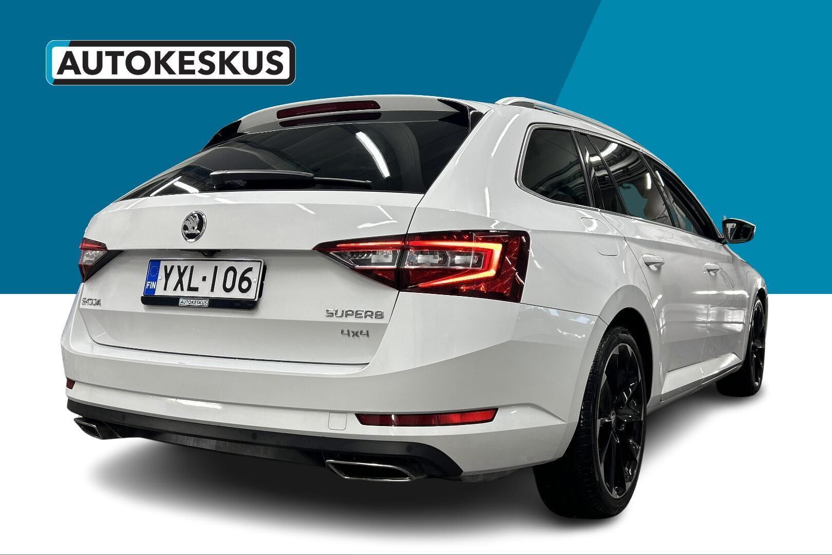 Skoda Superb iso kuva 4