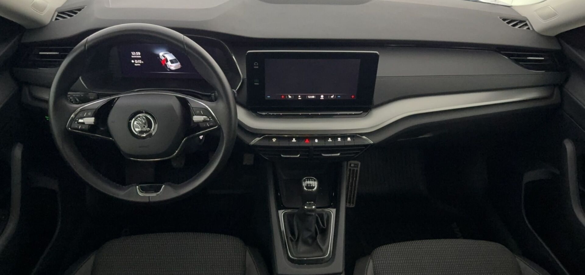 Skoda Octavia iso kuva 2