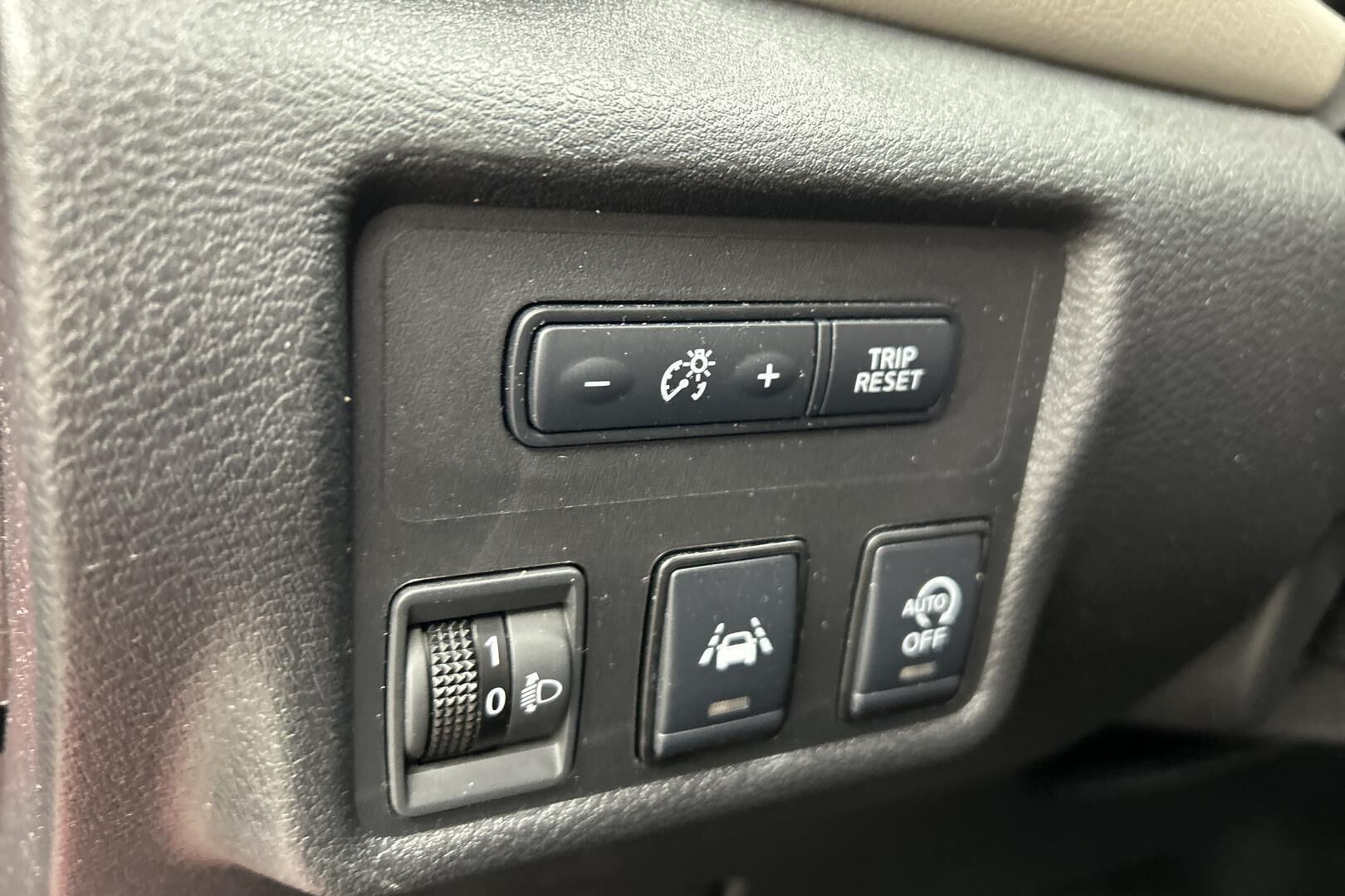 Nissan Micra iso kuva 19