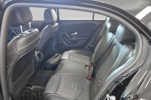 Mercedes-Benz A esikatselu 9