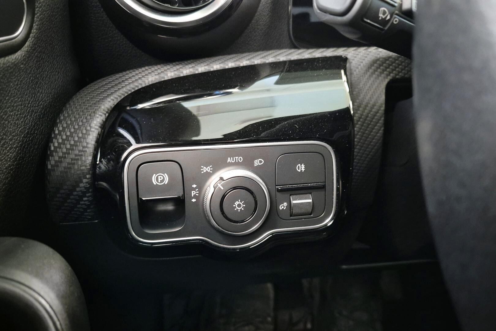 Mercedes-Benz A iso kuva 24