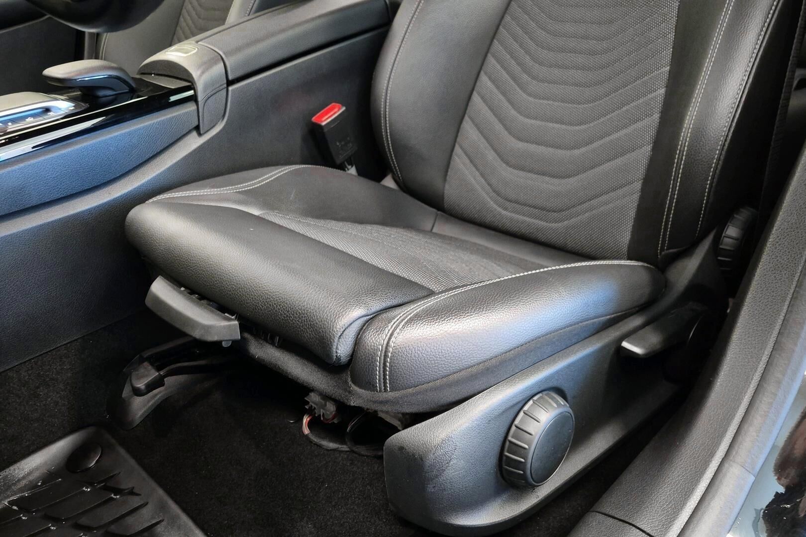 Mercedes-Benz A iso kuva 11