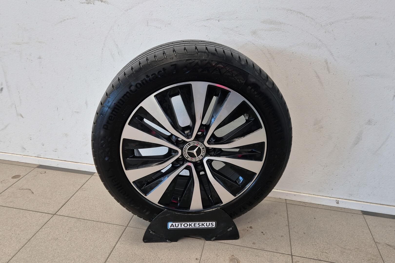 Mercedes-Benz A iso kuva 12