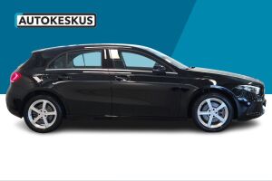 Mercedes-Benz A esikatselu 2