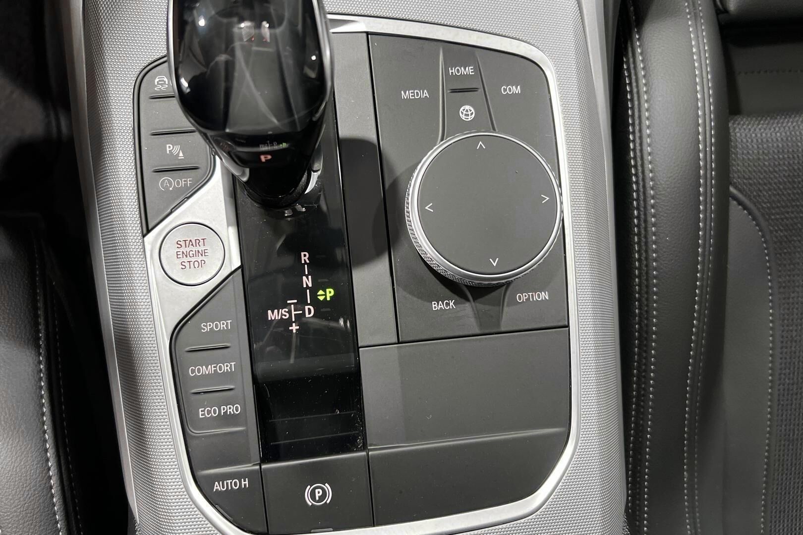 BMW 3-sarja iso kuva 18