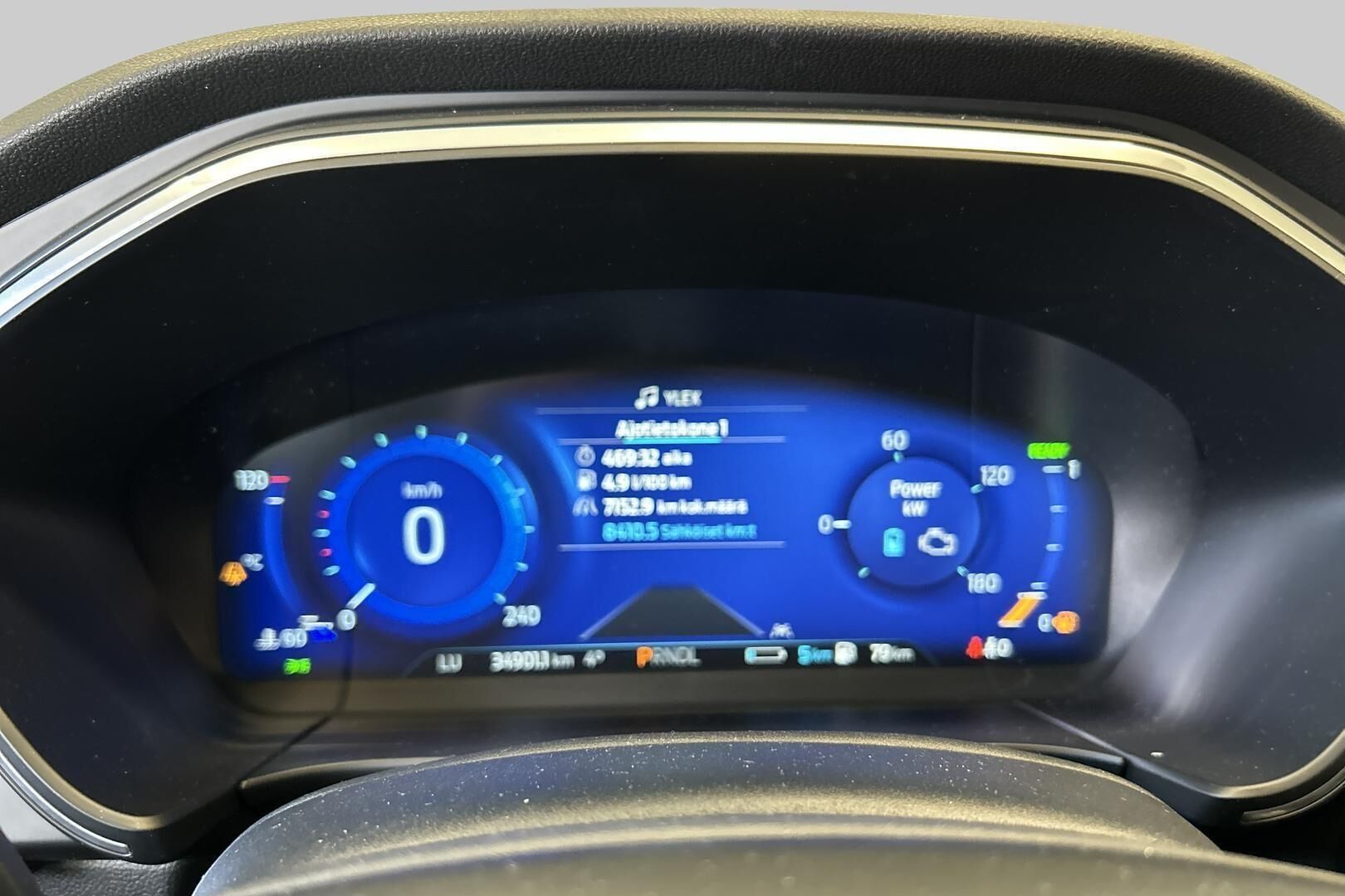 Ford Kuga iso kuva 14