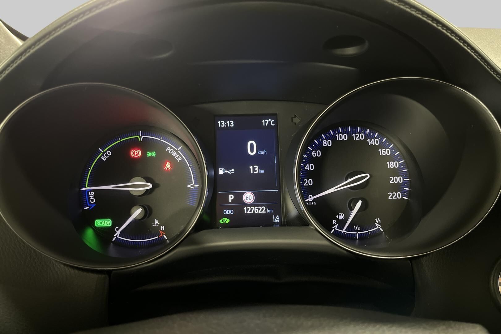 Toyota C-HR iso kuva 11