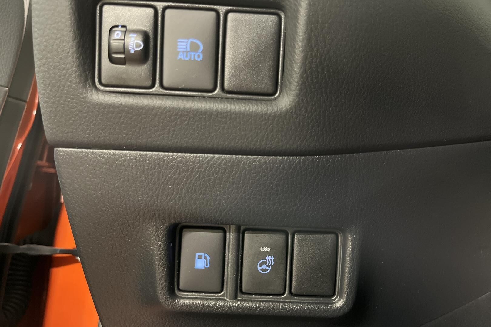 Toyota C-HR iso kuva 15