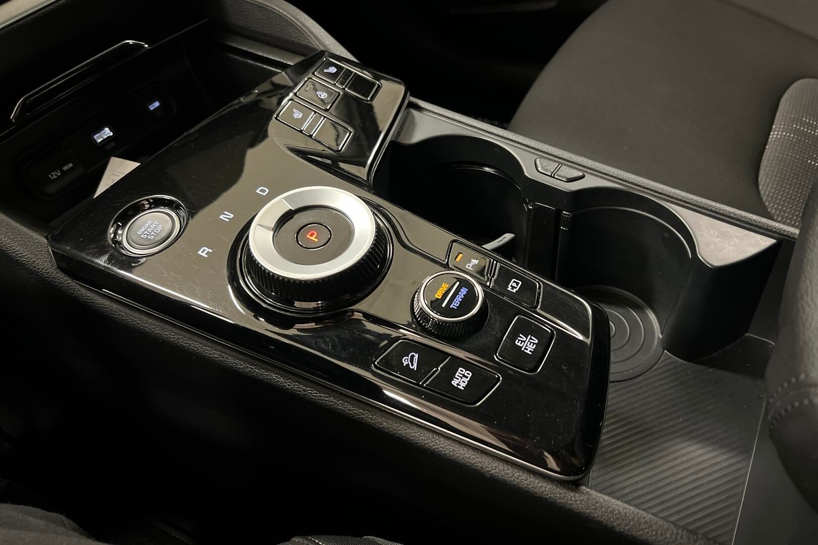 Kia Sportage iso kuva 15