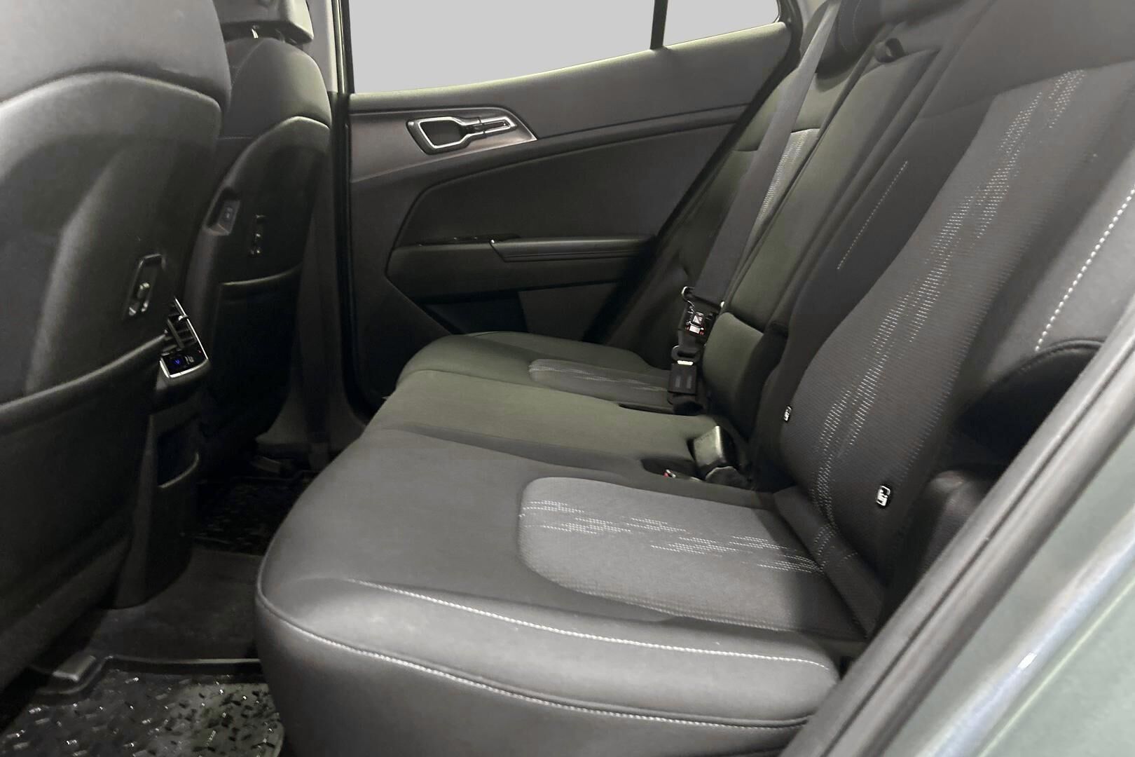 KIA Sportage iso kuva 9