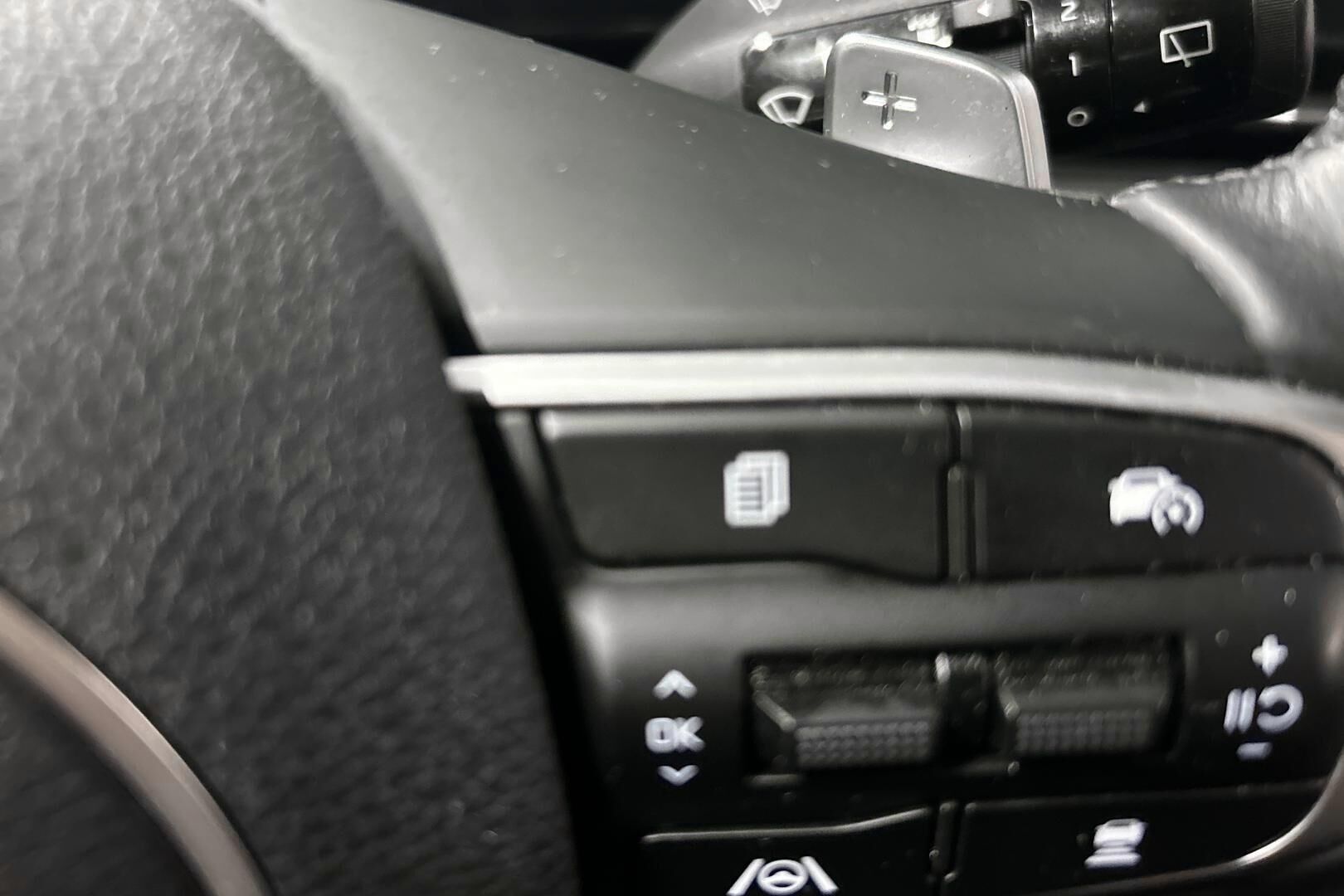 Kia Sportage iso kuva 24