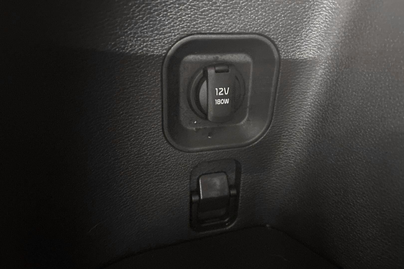 Kia Sportage iso kuva 34