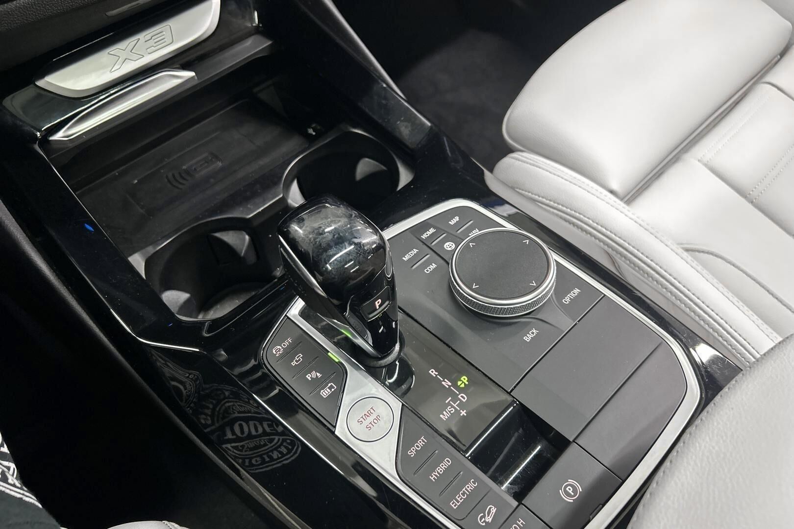 BMW X3 iso kuva 23