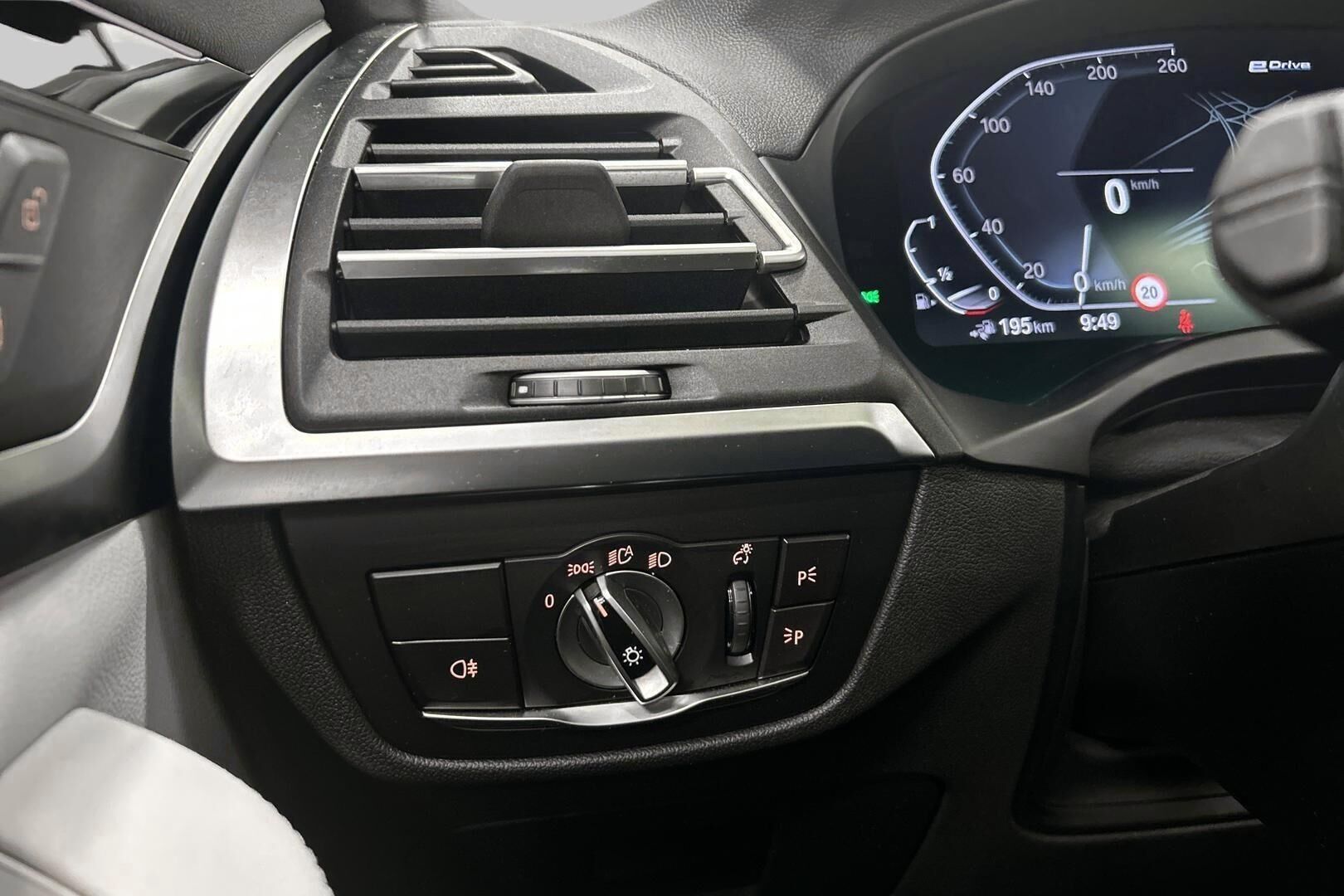 BMW X3 iso kuva 24