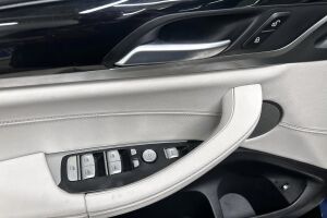 BMW X3 esikatselu 14